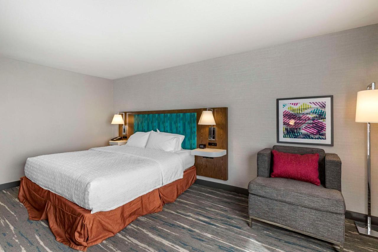 Hampton Inn Fort Collins Exterior photo